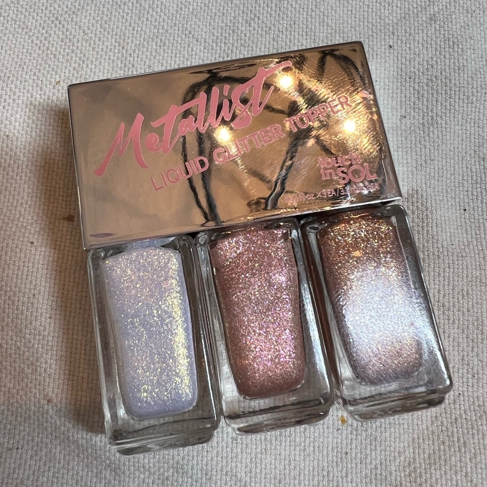 Touch in Sol Metallist Glitter Topper
